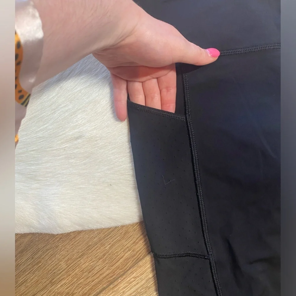 Lululemon Cropped Black Leggings